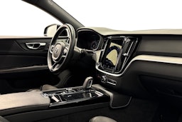 harmaa Volvo V60 2021 kuva 10.