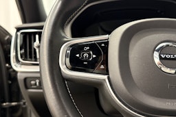 harmaa Volvo V60 2021 kuva 17.