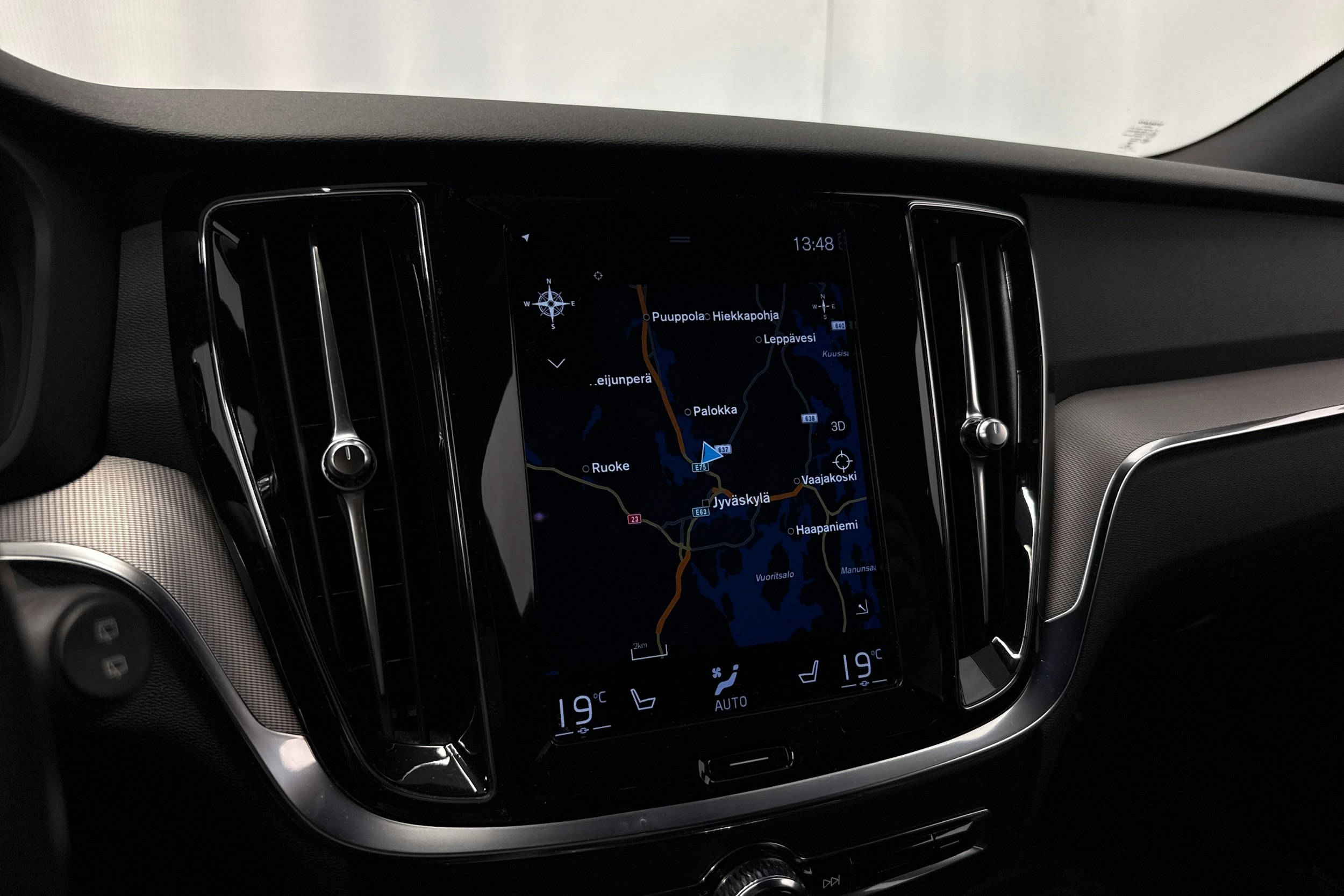 harmaa Volvo V60 2021 kuva 20.