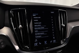 harmaa Volvo V60 2021 kuva 24.