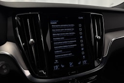 harmaa Volvo V60 2021 kuva 25.