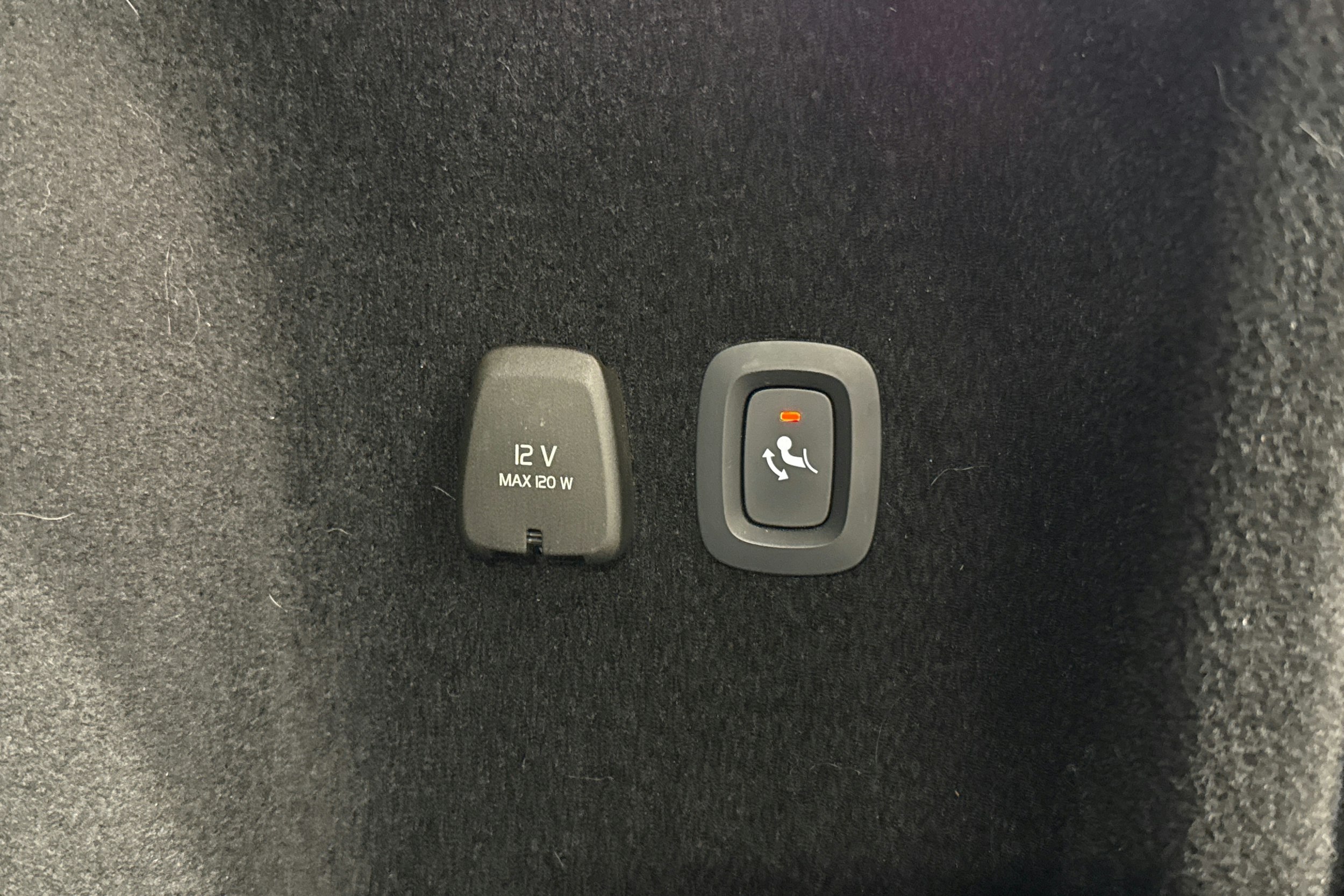 harmaa Volvo V60 2021 kuva 31.