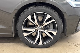 harmaa Volvo V60 2021 kuva 33.