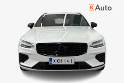 valkoinen Volvo V60 2021 kuva 4.