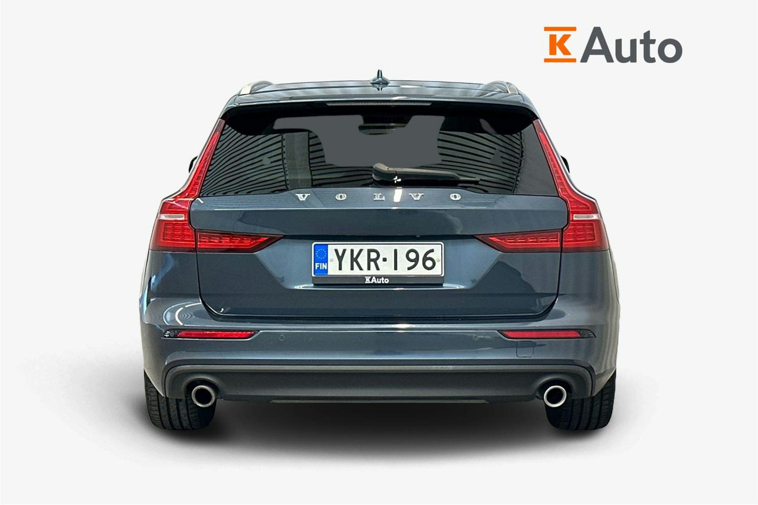 sininen Volvo V60 2021 kuva 3.