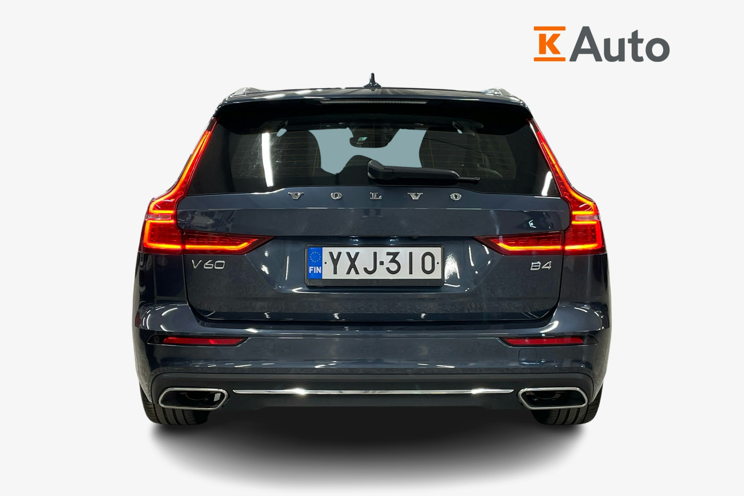 sininen Volvo V60 2021 kuva 3.