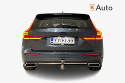sininen Volvo V60 2021 kuva 3.