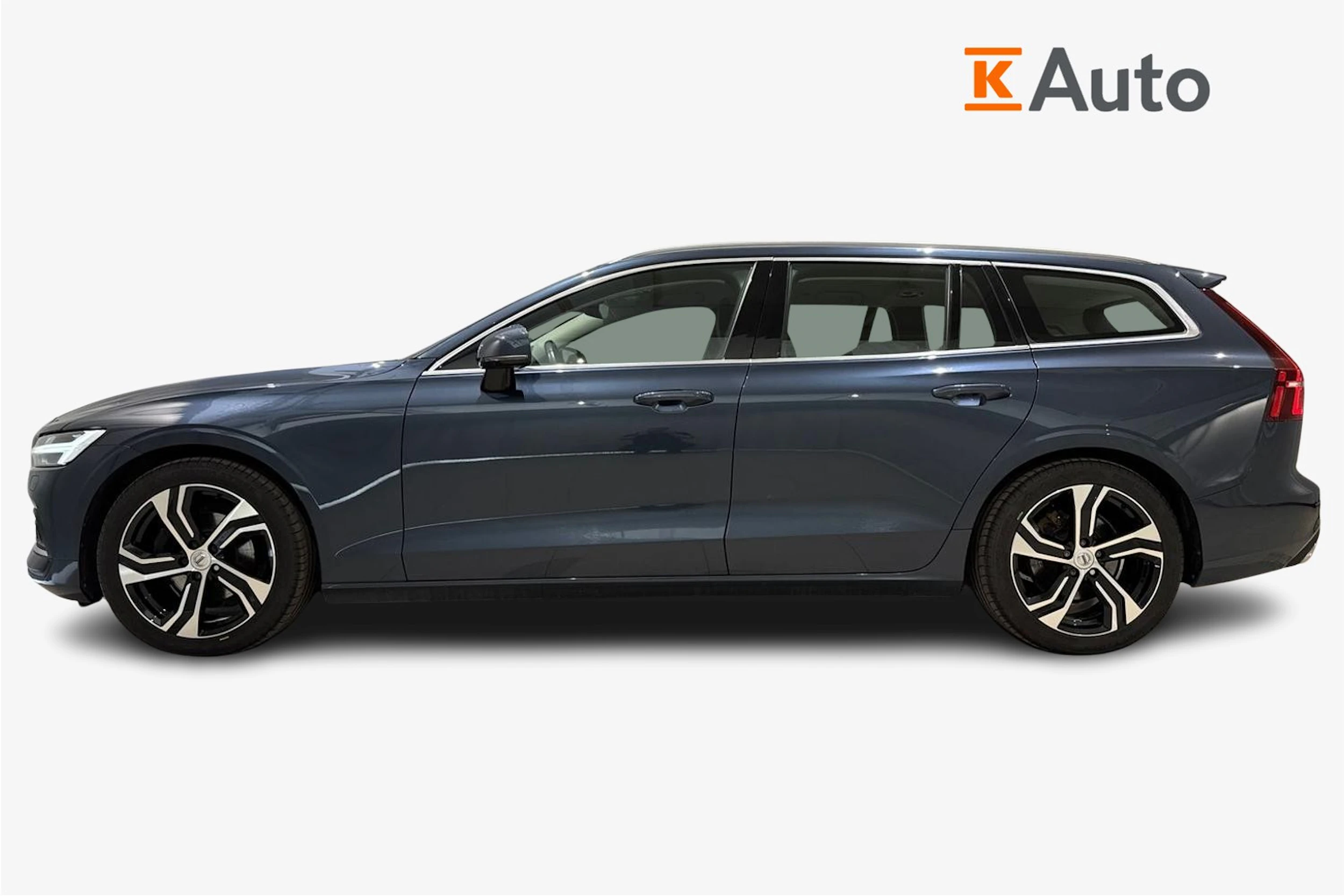sininen Volvo V60 2021 kuva 5.