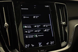 sininen Volvo V60 2021 kuva 24.