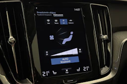 sininen Volvo V60 2021 kuva 26.