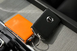 sininen Volvo V60 2021 kuva 30.