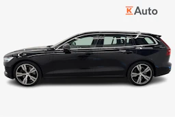 musta Volvo V60 2022 kuva 5.