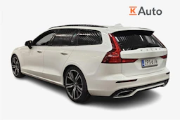 valkoinen Volvo V60 2022 kuva 2.