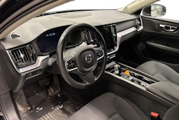 musta Volvo V60 2022 kuva 3.