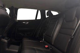 harmaa Volvo V60 2022 kuva 8.