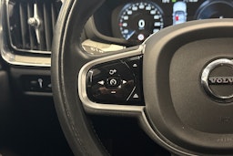 harmaa Volvo V60 2022 kuva 12.