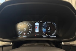 harmaa Volvo V60 2022 kuva 17.