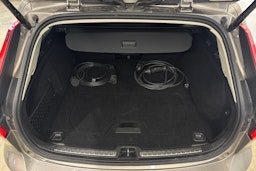 harmaa Volvo V60 2022 kuva 29.