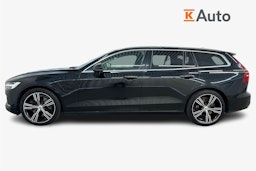 musta Volvo V60 2022 kuva 6.
