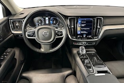 musta Volvo V60 2022 kuva 9.