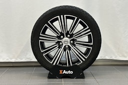 musta Volvo V60 2022 kuva 41.