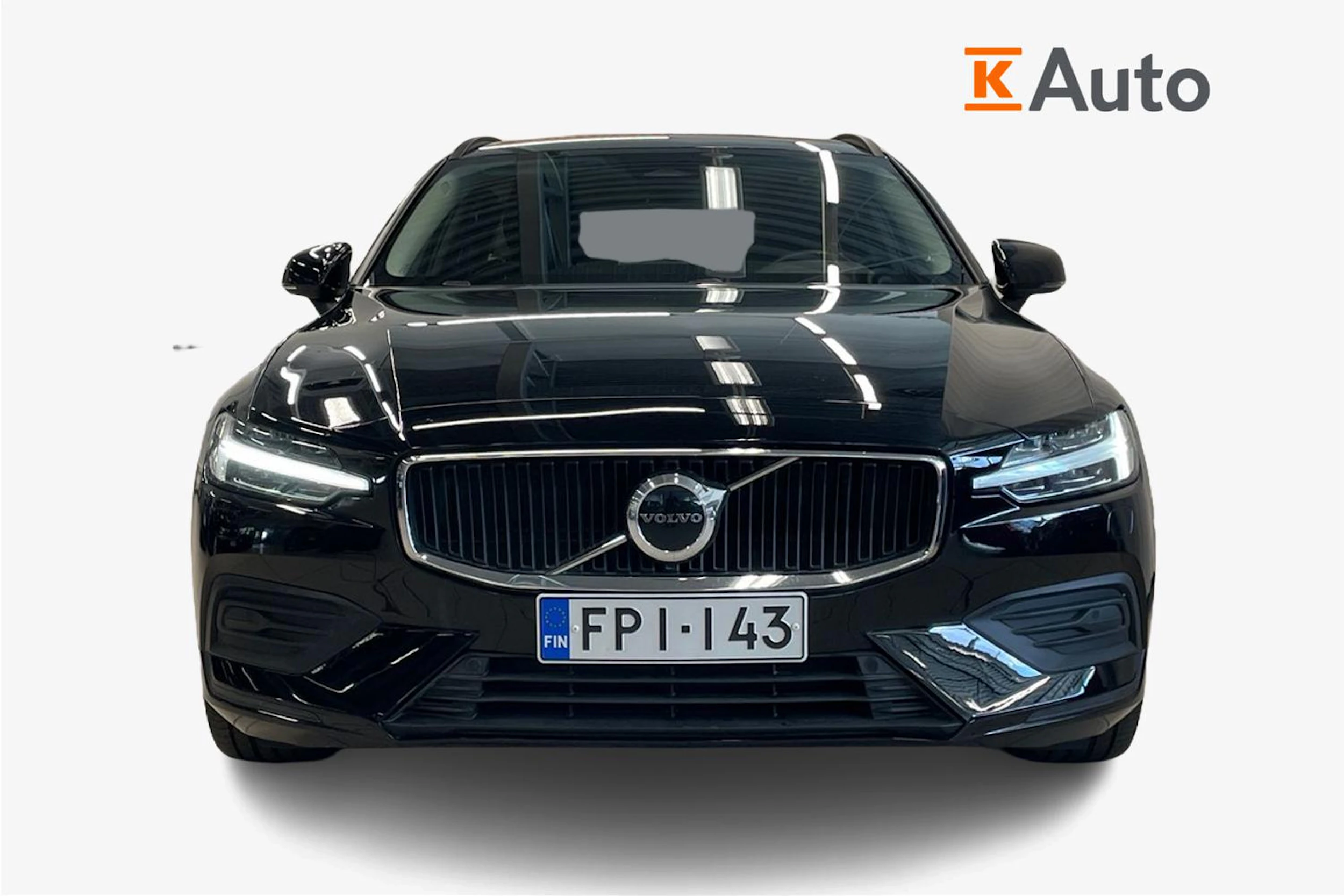 Musta Volvo V60 2022 kuva 4.