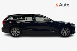 Musta Volvo V60 2022 kuva 5.