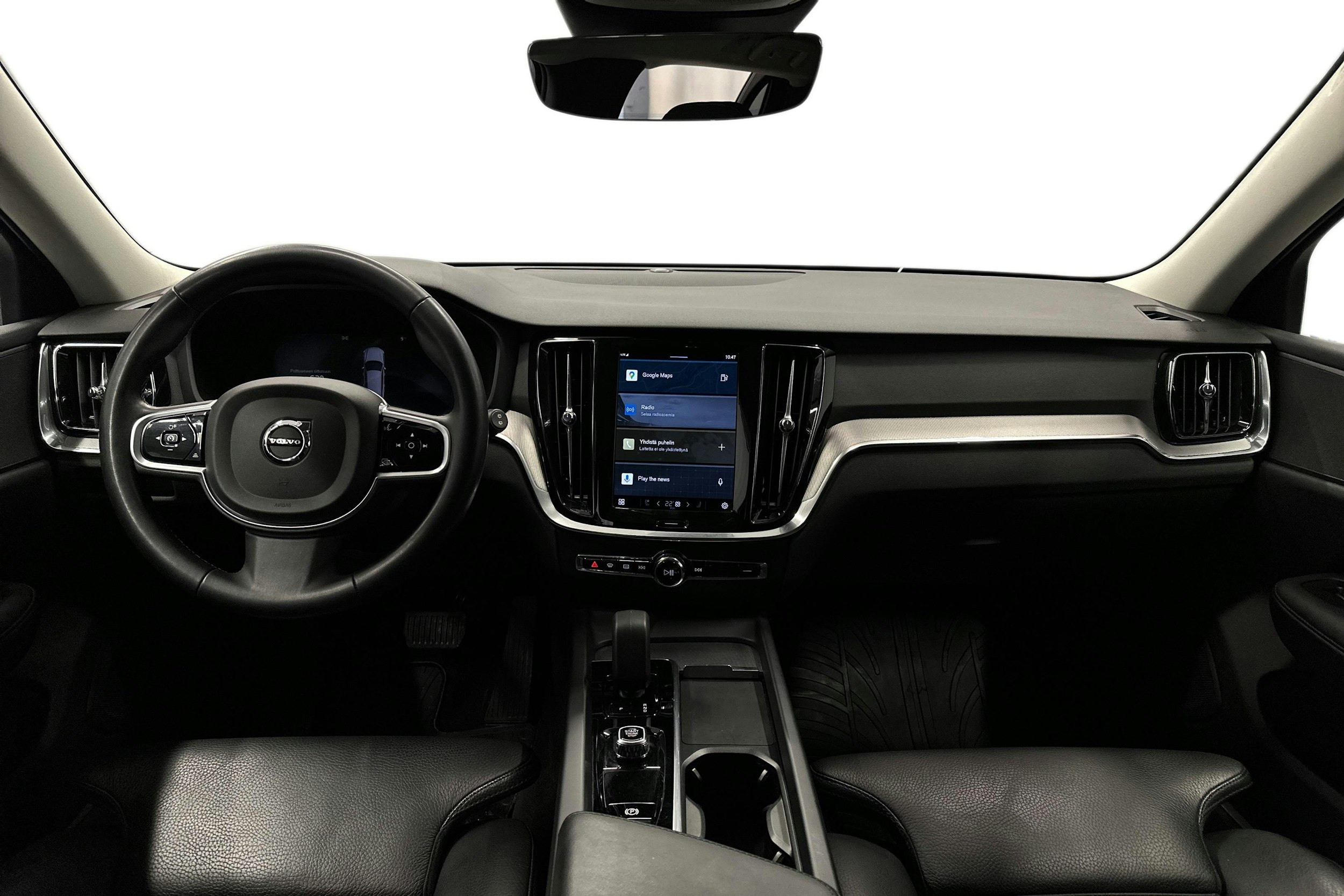 musta Volvo V60 2022 kuva 9.