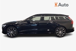 Musta Volvo V60 2022 kuva 6.