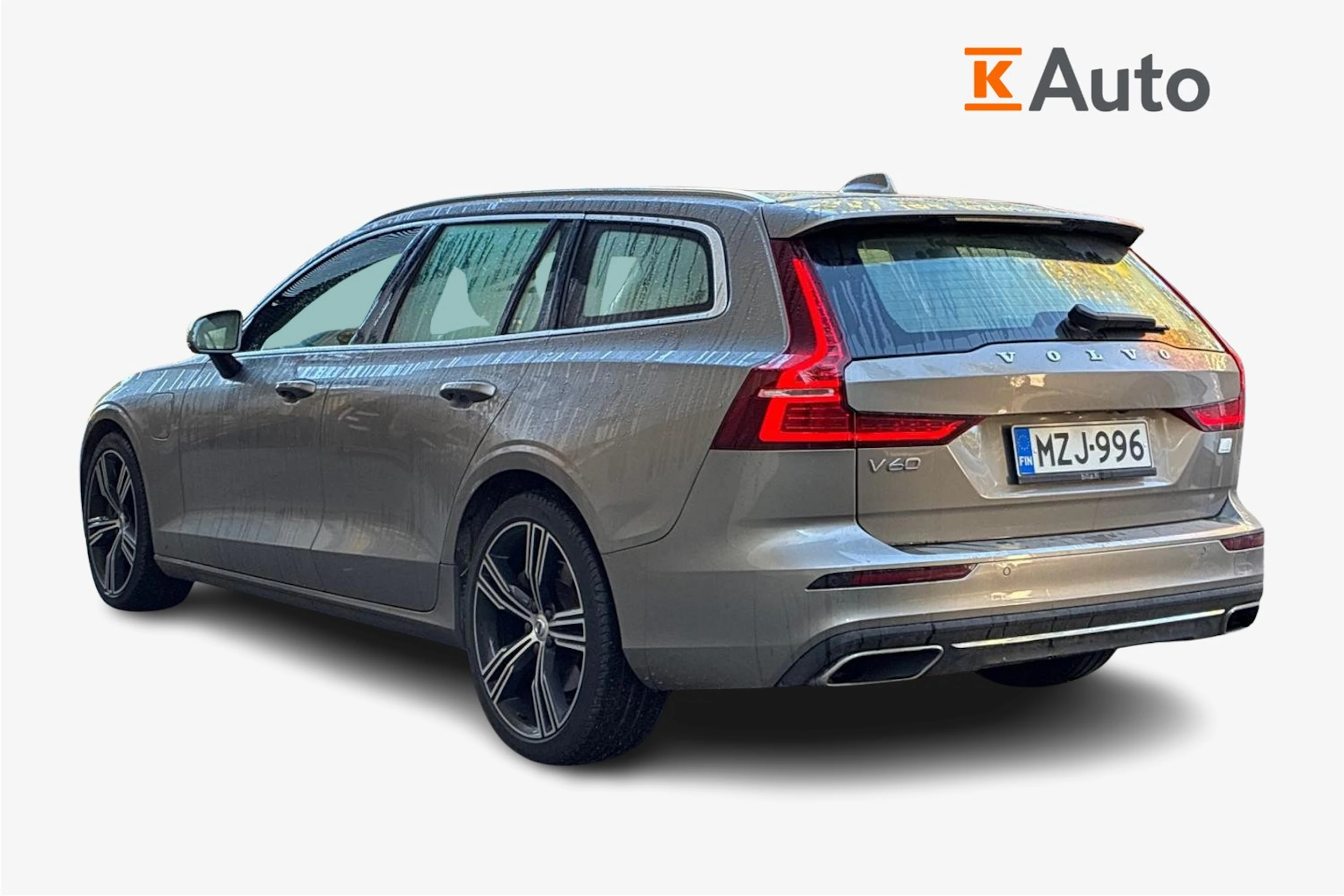 met. harmaa Volvo V60 2022 kuva 2.