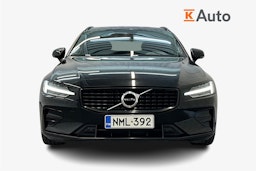 musta Volvo V60 2022 kuva 5.