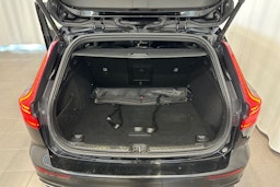 musta Volvo V60 2022 kuva 14.