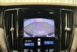musta Volvo V60 2022 kuva 29.