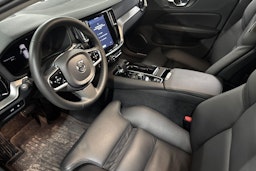 met. sininen Volvo V60 2022 kuva 3.