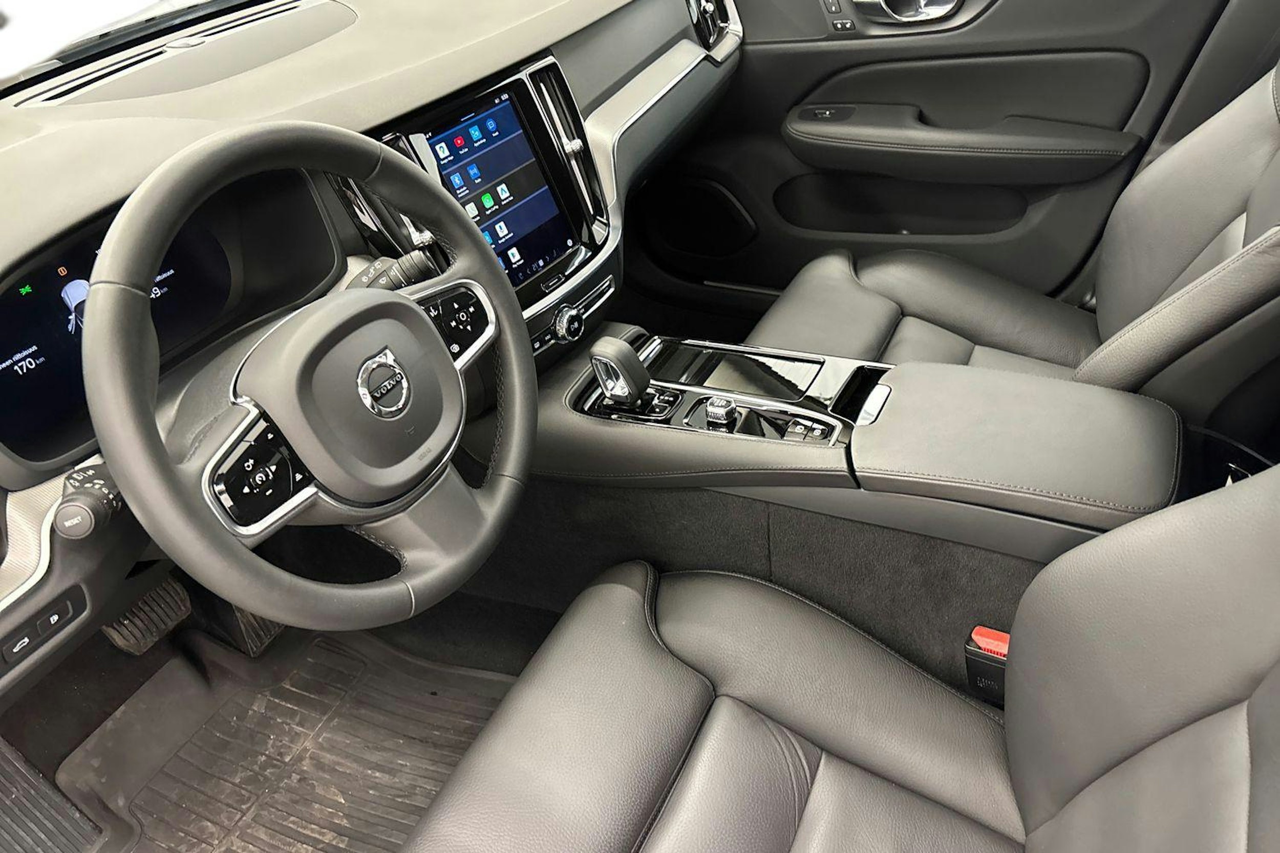 met. sininen Volvo V60 2022 kuva 7.