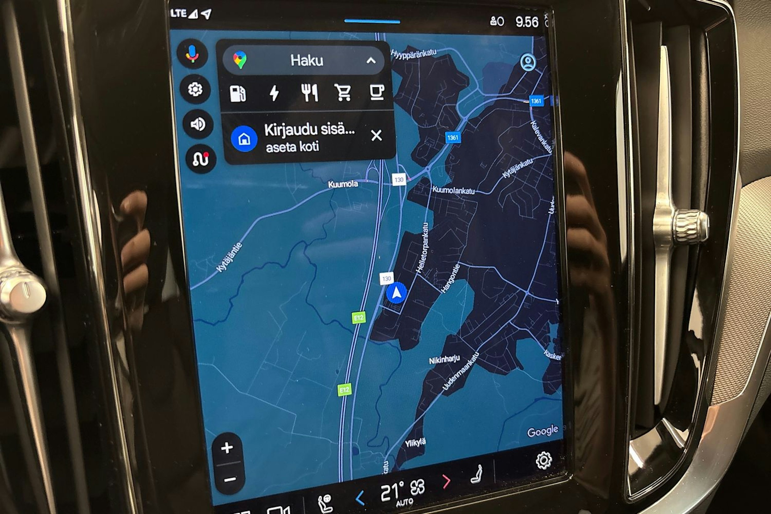 met. sininen Volvo V60 2022 kuva 22.