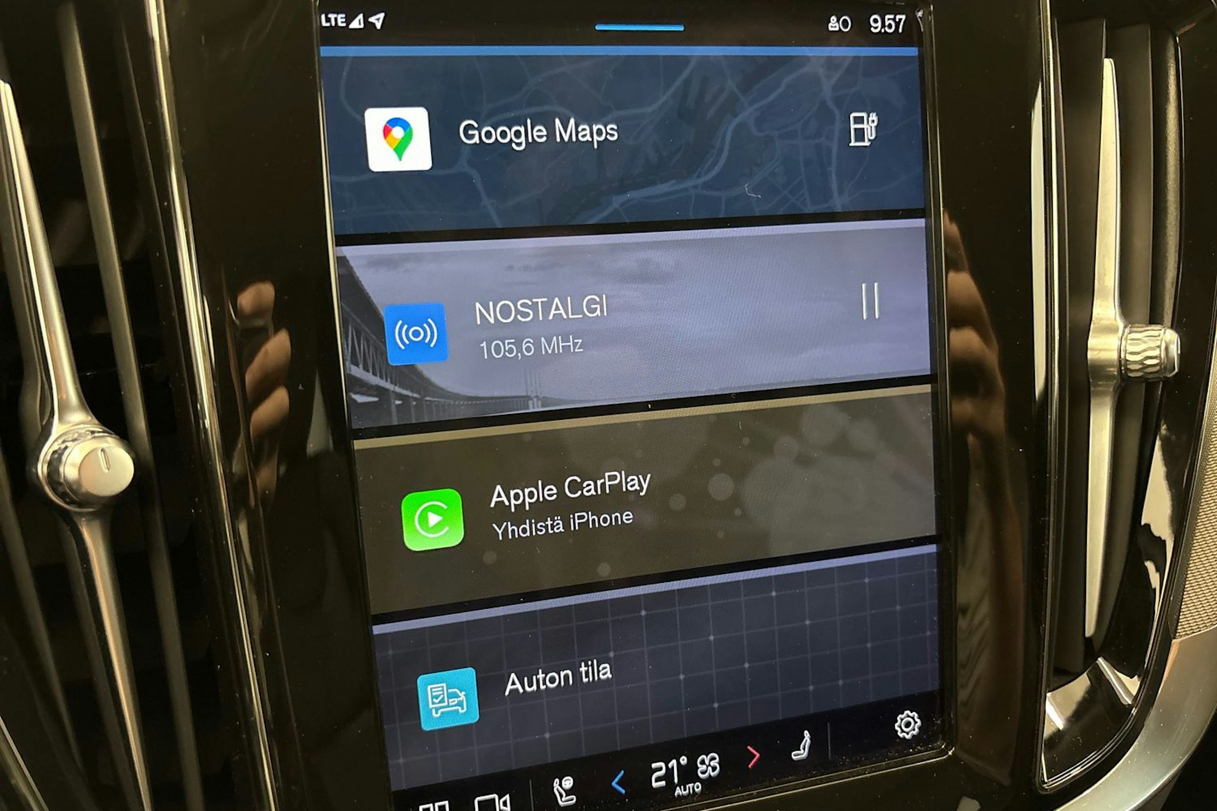 met. sininen Volvo V60 2022 kuva 23.