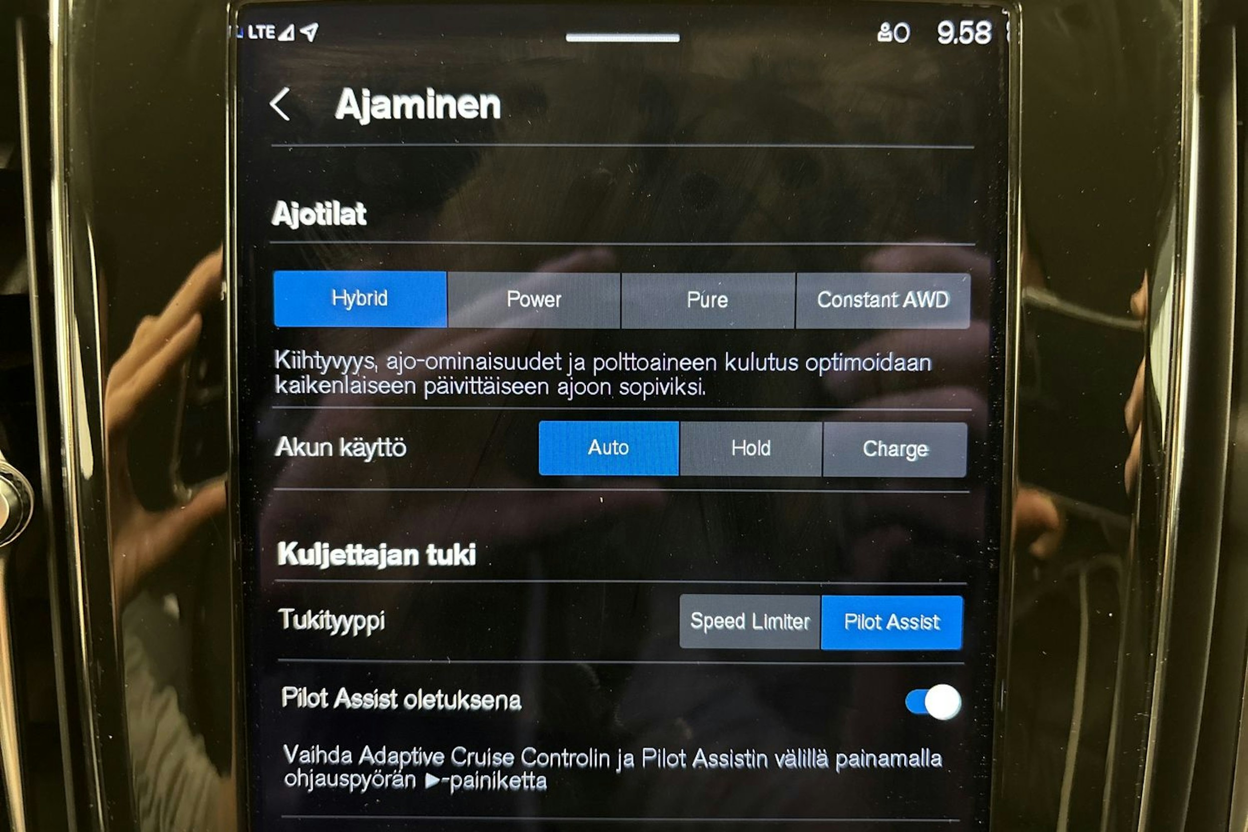 met. sininen Volvo V60 2022 kuva 27.