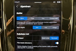 met. sininen Volvo V60 2022 kuva 27.