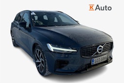 sininen Volvo V60 2022 kuva 1.