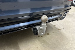 sininen Volvo V60 2022 kuva 28.