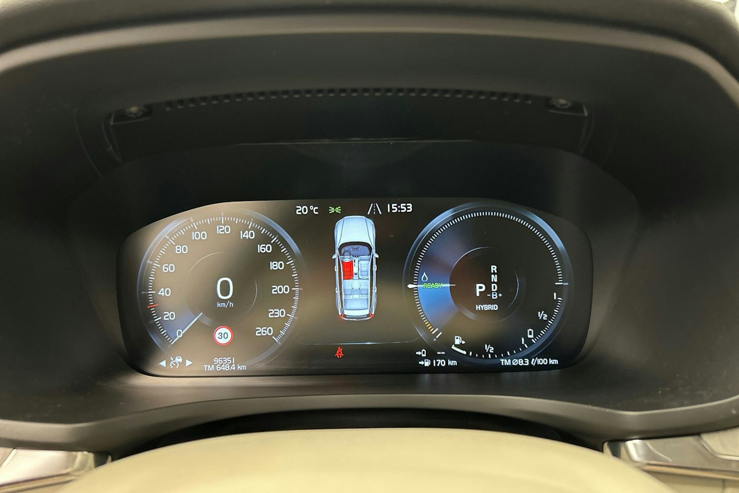 musta Volvo V60 2022 kuva 22.