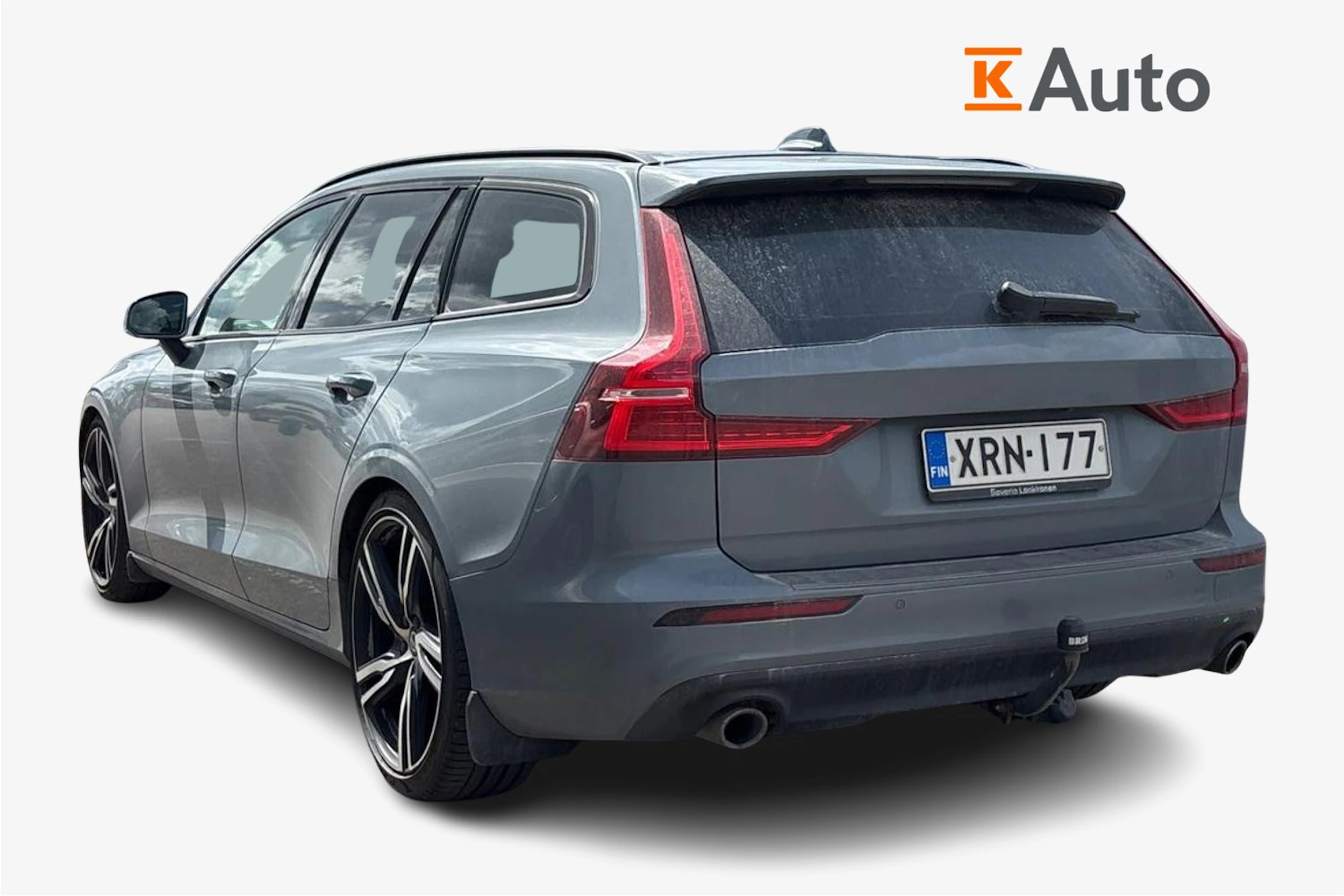 harmaa Volvo V60 2022 kuva 2.