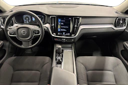 harmaa Volvo V60 2022 kuva 7.