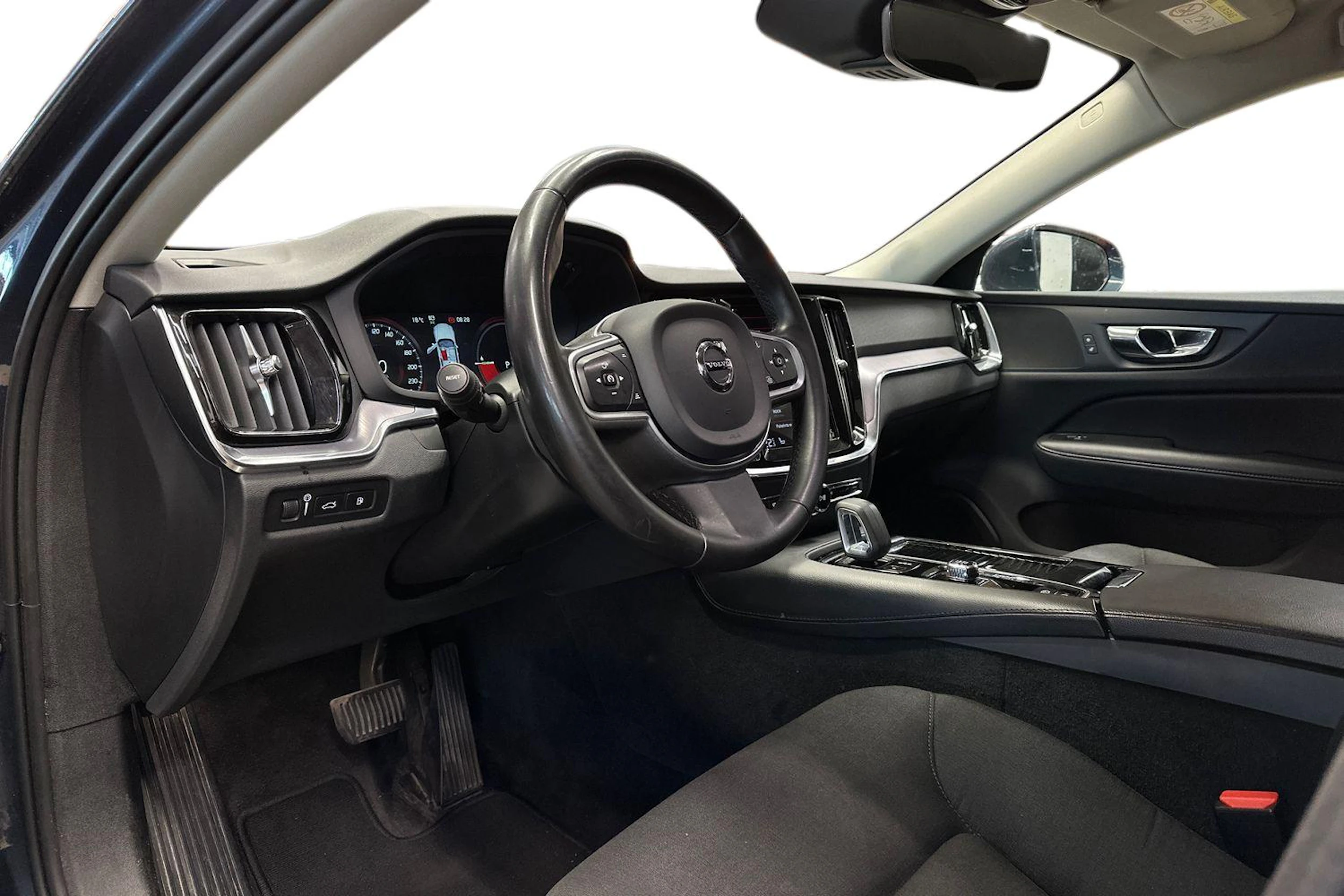 Sininen Volvo V60 2022 kuva 6.