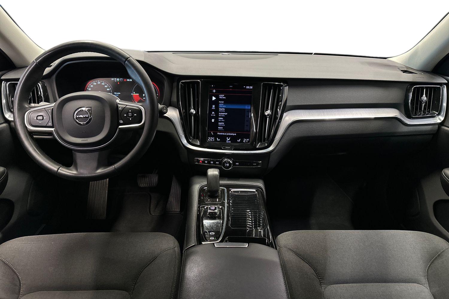 Volvo V60 2022, kuva 7/20