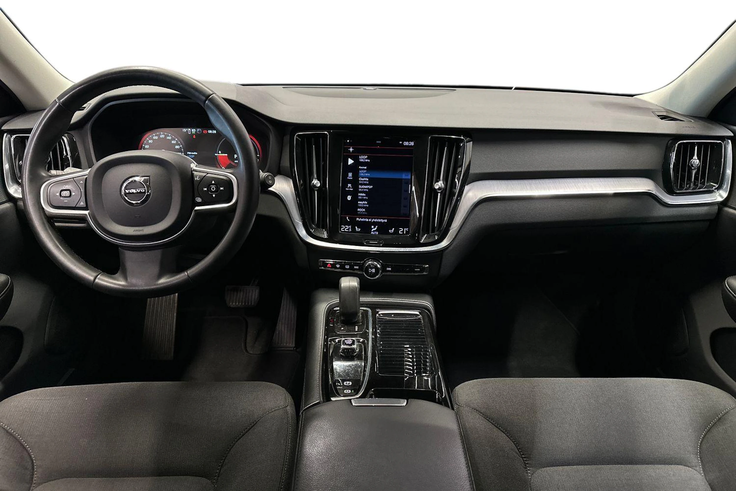 Sininen Volvo V60 2022 kuva 7.