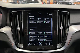 Sininen Volvo V60 2022 kuva 13.