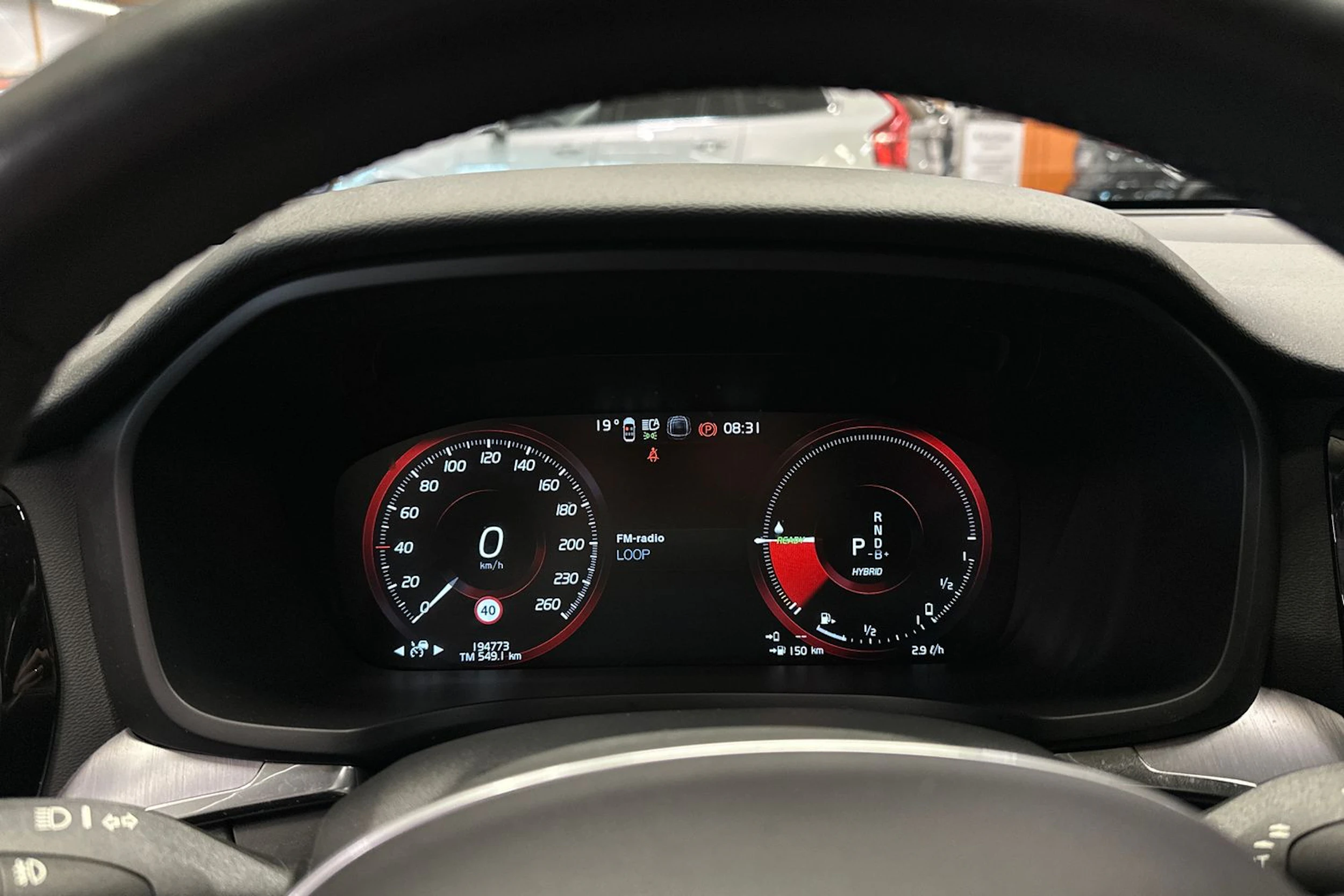 Sininen Volvo V60 2022 kuva 17.
