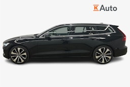 musta Volvo V60 2022 kuva 6.